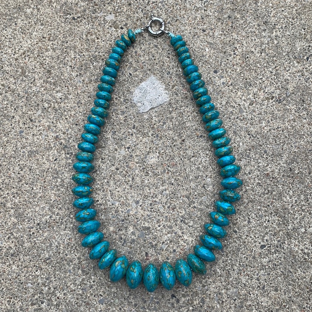 💎 Authentic Turquoise Stone Necklace — Bold, Natural, & Timeless 💎